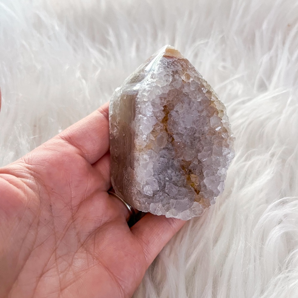 Druzy agate tower